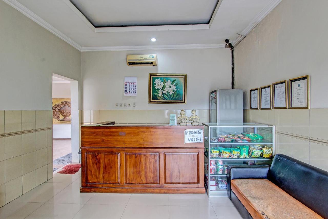 Oyo 91785 Hotel Srikandi Kalasan Tanjungtirto Zewnętrze zdjęcie