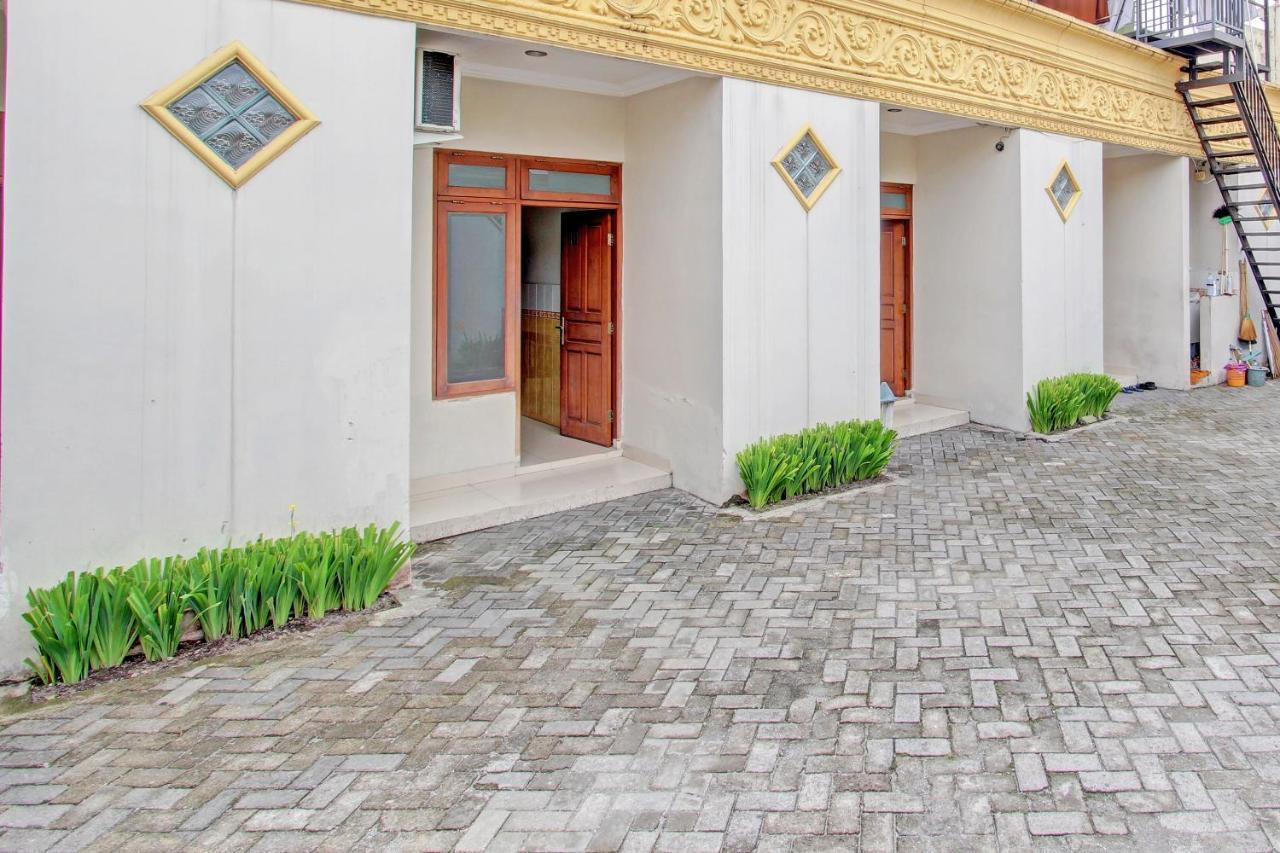 Oyo 91785 Hotel Srikandi Kalasan Tanjungtirto Zewnętrze zdjęcie